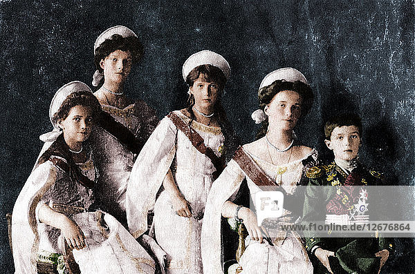 Kinder von Zar Nikolaus II. von Russland  um 1910. Künstler: Unbekannt.