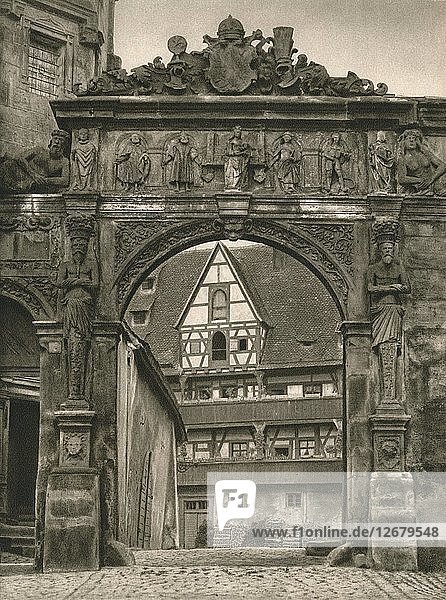 Bamberg - Ansicht des Hofes der Alten Residenz  1931. Künstler: Kurt Hielscher.