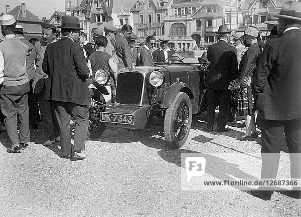 Alvis FWD auf der Boulogne Motor Week  Frankreich  1928. Künstler: Bill Brunell.