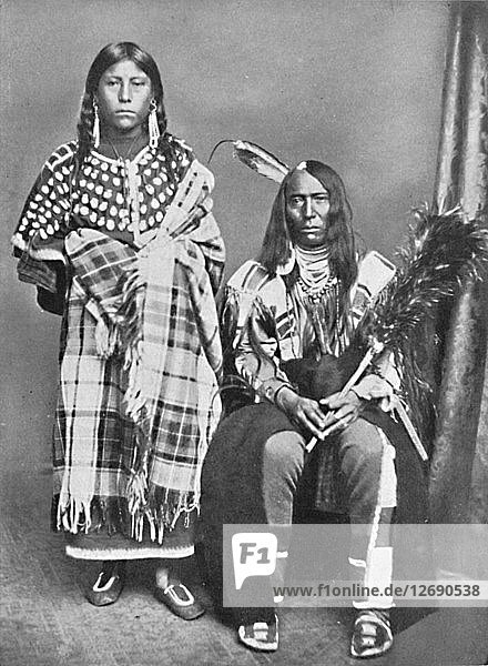 Ein Sioux-Häuptling und seine Squaw  1912. Künstler: Robert Wilson Shufeldt.