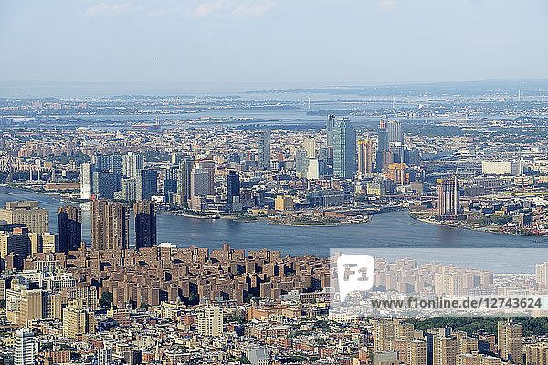 USA  New York  Manhattan  East River
