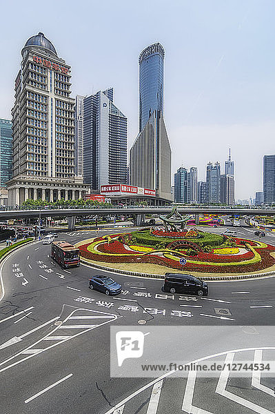 China  Shanghai  Lujiazui  view to roundabout