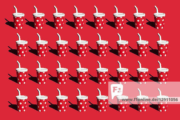 3D Rendering  row of red paper cups  picnic  drink  repetition