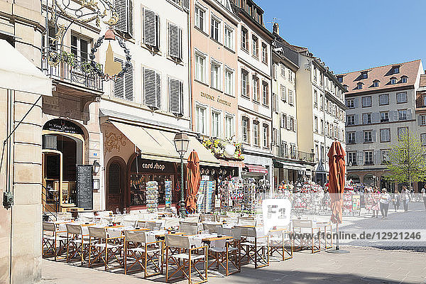 Restaurant in der Nähe des Place de la Cathedrale  Straßburg  Elsass  Frankreich  Europa