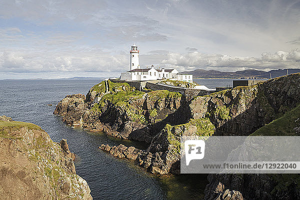 Fanad Head Lighthouse in Donegal  Ulster  Republic of Ireland  Europe
