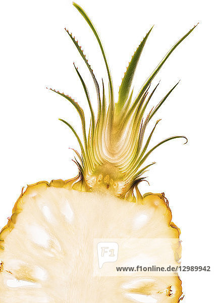 Hauchdünne Scheibe einer Ananas