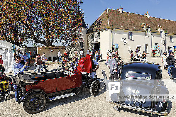 France,  Seine Saint Denis,  Tremblay en France,  chateau Bleu park,  public display of Les Belles du Vert Galant vintage vehicles