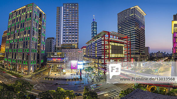 Xinyi Downtown District  das wichtigste Einkaufs- und Finanzviertel  Taipeh  Taiwan