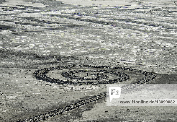 Hochwinkel-Szenenansicht der Spiralmole am Großen Salzsee