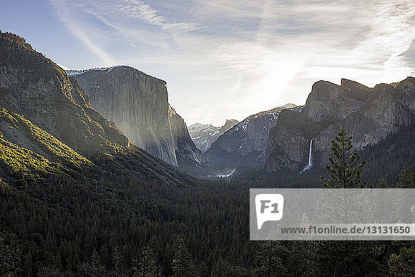 Landschaftsansicht des Yosemite-Nationalparks gegen den Himmel