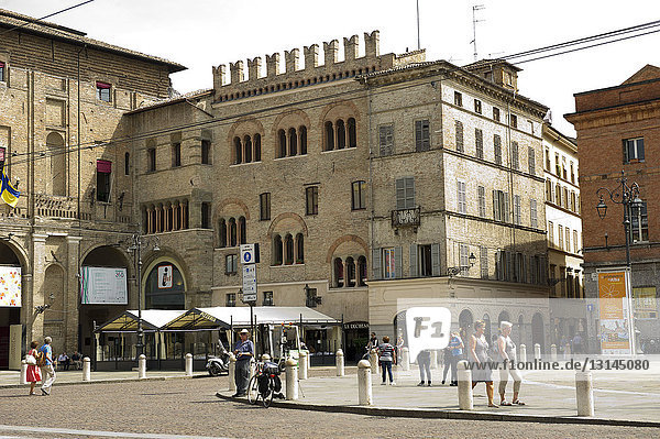 Italien  Emilia Romagna  Parma  Garibaldi-Platz  Palazzo del Comune und Palazzo del Torello oder Podestà