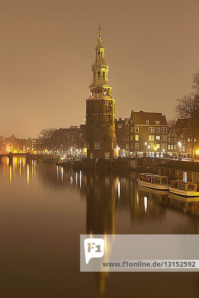 Montelbaanstoren on Oudeschans  Amsterdam  Netherlands