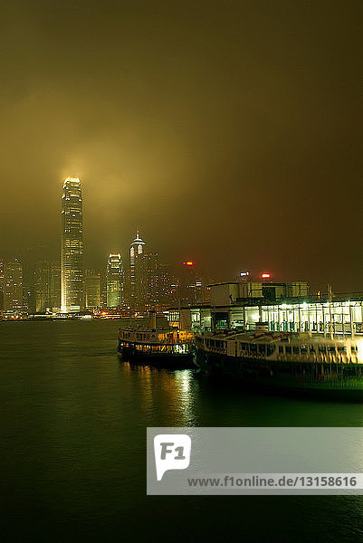 hongkong hafen bei nacht