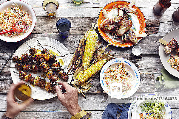 aufheben,Aufsicht,Außenaufnahme,Besteck,Bratspieß,eat smart