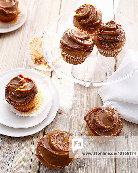 Teller mit Dulce de leche Muffins