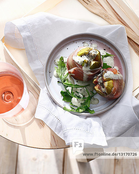 Teller mit Gorgonzola gefüllte Feigen