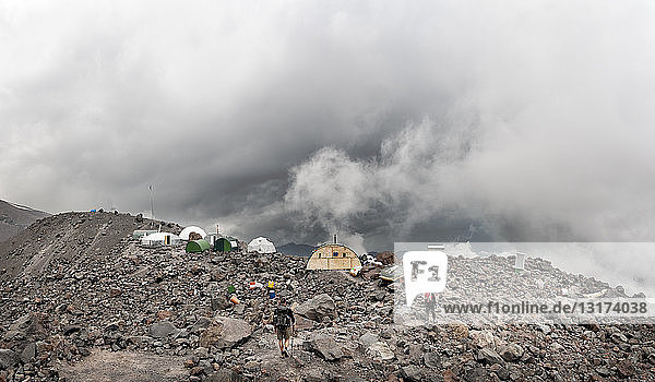 Russland  Oberes Baksan-Tal  Kaukasus  Nordlager am Elbrus