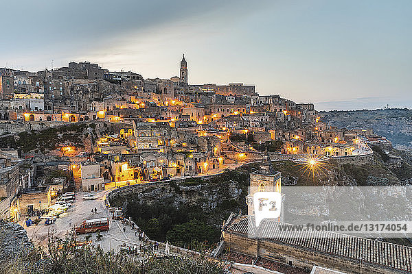 Italy  Basilicata  Matera  Townscape and historical cave dwelling  Sassi di Matera in the evening