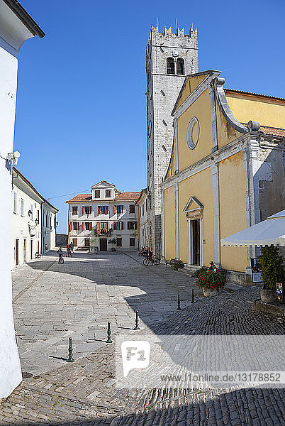 Croatia  Istria  Motovun  Old town  Main Square Trg Andrea Antico  St. Stephen's Church