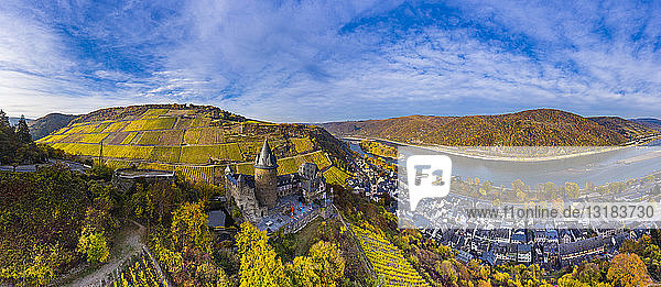 Deutschland  Bracharach  Luftaufnahme der Burg Stahleck