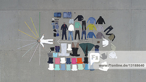 Knolling Teenager und Kleiderschrank