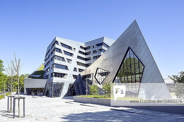 Leuphana-Universität Zentralgebäude Lüneburg Architekt Daniel Libeskind Dekonstruktivismus Lüneburg Niedersachsen Deutschland Europa