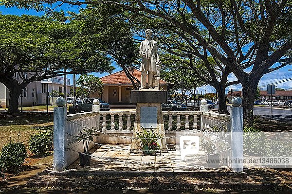 Kapitän James Cook Statue im Lihue-Park auf der Insel Kauai Hawaii USA Nordamerika