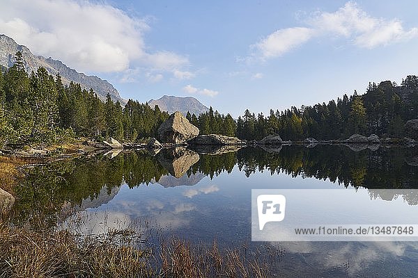 Servazer See  Naturpark Mont Avic  Aostatal  Italien  Europa