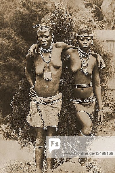 Porträt von zwei afrikanischen Frauen  1916  Durban  Südafrika  Afrika