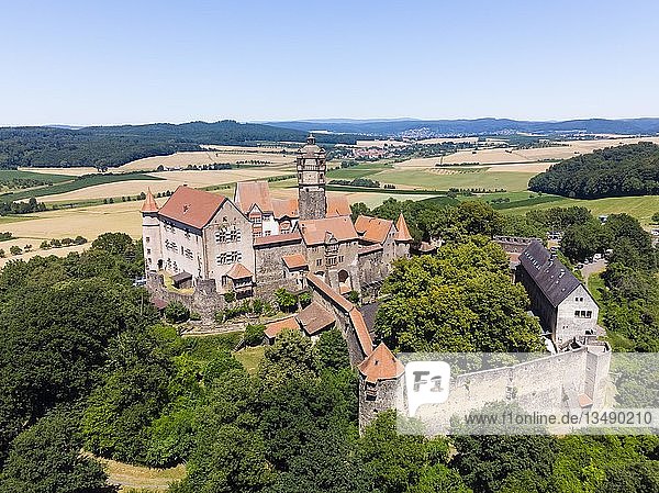 Luftaufnahme die Ronneburg Gemeinde Ronneburg Main-Kinzig-Kreis. Wetterau Hessen Deutschland Europa