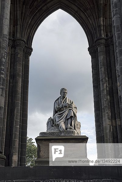 Denkmal für den Dichter und Schriftsteller Sir Walter Scott  Scott Monument  Princes Street Gardens  Edinburgh  Schottland  Vereinigtes Königreich  Europa