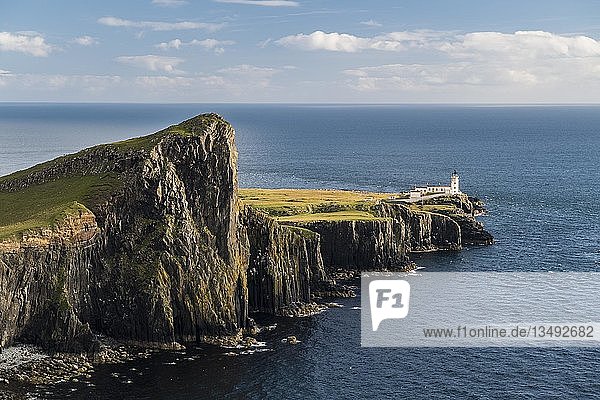 Neist Point Leuchtturm Isle of Skye Innere Hebriden Schottland Großbritannien Großbritannien Europa