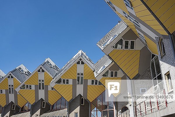 Würfelhäuser  Würfelarchitektur  Architekt Piet Blom  Blaak  Rotterdam  Holland  Niederlande