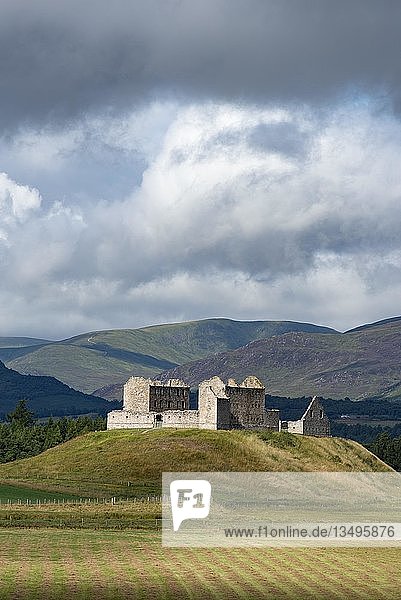 Ruthven Barracks in Kingussie  Bezirk Badenoch  Highlands  Schottland  Vereinigtes Königreich  Europa