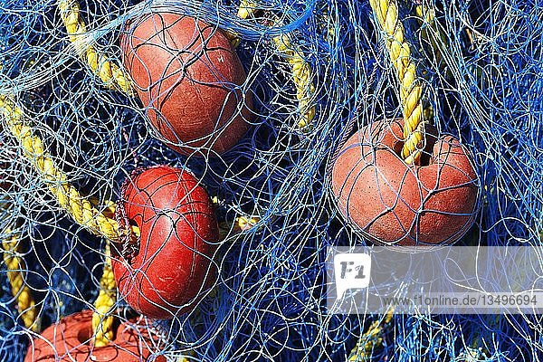 Blaues Fischernetz  Detail  alter Hafen  Elounda  Kreta  Griechenland  Europa