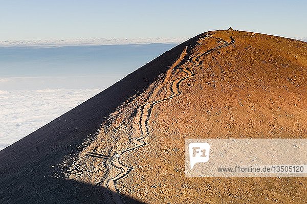 Wanderweg auf den Vulkankegel von Mauna Kea Big Island Hawaii USA Nordamerika