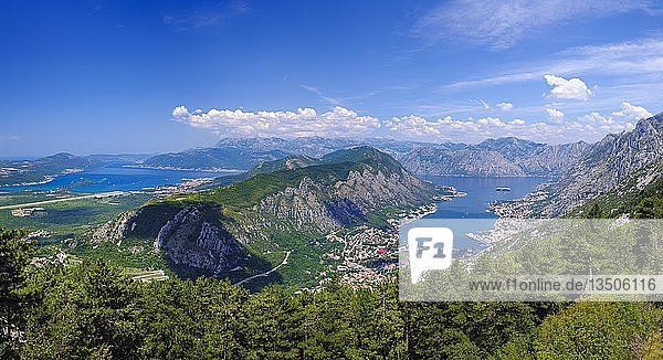 Bucht von Kotor mit der Halbinsel Vrmac  bei Kotor  Montenegro  Europa