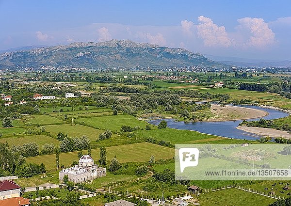 Bleimoschee und Fluss Kir  Blick vom Schloss Rozafa  Shkodra  ShkodÃ r  Qark Shkodra  Albanien  Europa