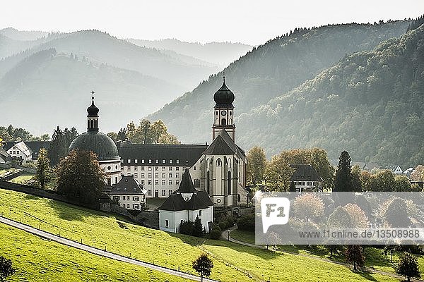 Kloster St. Trudpert im MÃ¼nstertal  Staufen  Baden-WÃ¼rttemberg  Schwarzwald  Deutschland  Europa