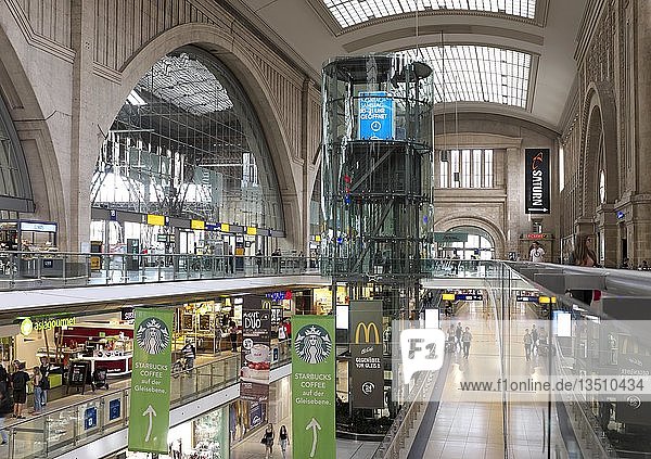 Interior  Leipzig Central Station with shopping center Promenaden  Leipzig  Saxony  Germany  Europe