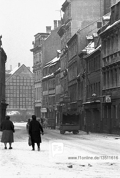 Straßenszene im Winter 1963 Gerberstraße Leipzig Sachsen DDR Deutschland Europa