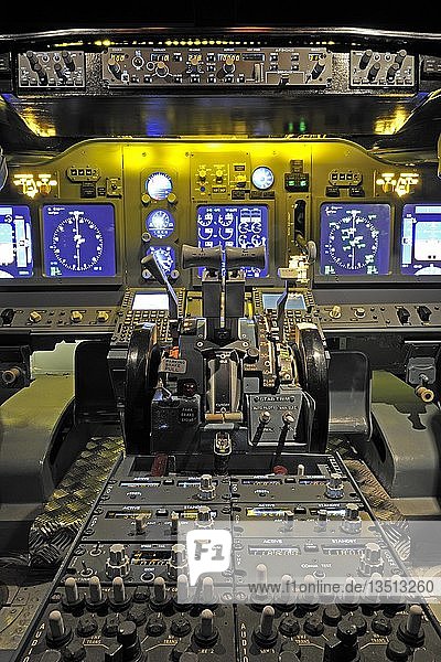 Cockpit of a Boeing 737 - 700 in a central console with hand throttles  flight simulator by the Wulff/Zellner GbR company  Berlin  Germany  Europe