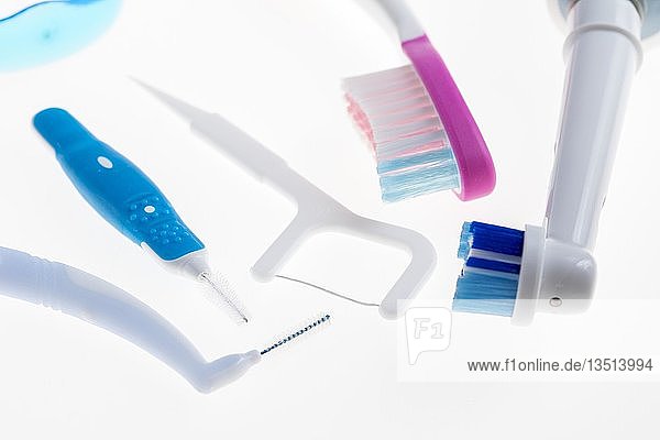 Zahnpflegeprodukte  Mundhygiene  Zahnbürste  elektrische Zahnbürste  Zahnstocher  Interdentalbürste  Interdentalseide