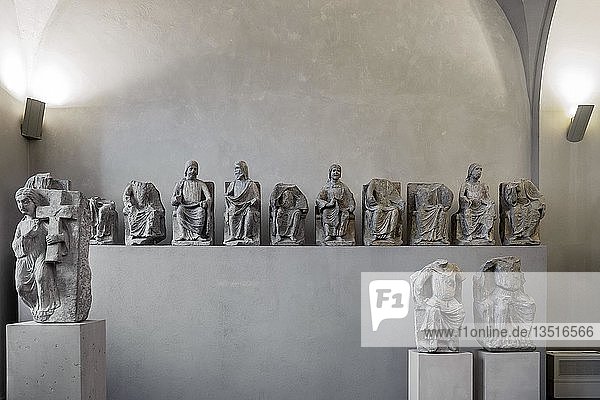 Skulpturen und Architekturfragmente um 1250/60 aus dem Benediktinerkloster Wessobrunn Nationalmuseum München Oberbayern Bayern Deutschland Europa