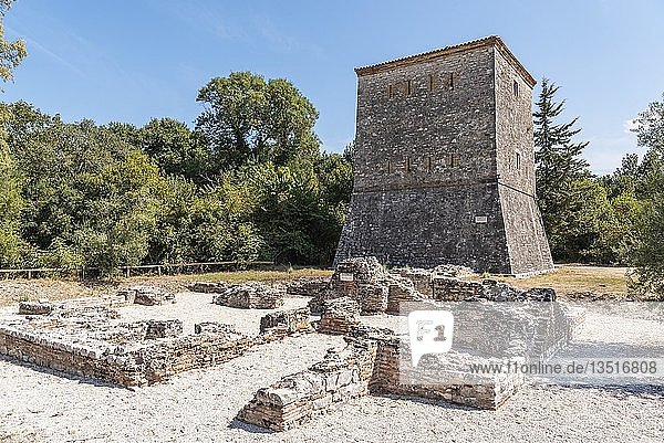 Venezianischer Wachturm,  antike Stadt Butrint,  Butrint-Nationalpark,  Saranda,  Albanien,  Europa