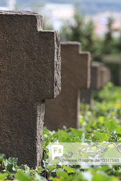 Soldatenfriedhof  Cimitero Militare  Brixen  Brixanone  Eisacktal  Südtirol  Trentino-Südtirol  Italien  Europa