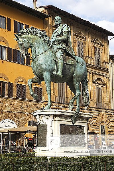 Reiterstandbild von Cosimo de Medici  Piazza della Signoria  Altstadt  Florenz  Toskana  Italien  Europa
