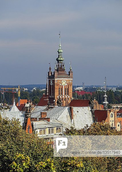 Skyline mit der St. Katharinenkirche  Altstadt  Danzig  Woiwodschaft Pommern  Polen  Europa