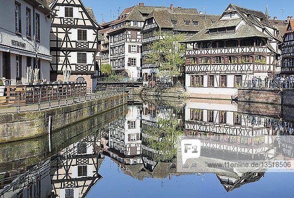 Fachwerkhäuser  Maison des Tanneurs  Gerberviertel La Petite France  Straßburg  Elsass  Frankreich  Europa
