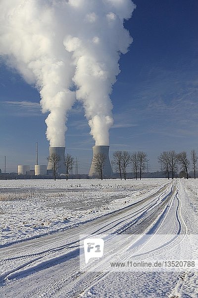 Kernkraftwerk Gundremmingen  das leistungsstärkste Atomkraftwerk in Deutschland  Gundremmingen bei Günzburg  Bayern  Deutschland  Europa